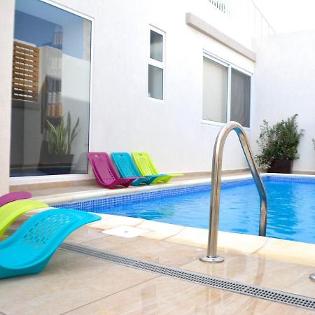 8Villa Saint Julian's Exterior photo